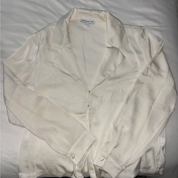 And now this white silk top - Picture 1 of 5